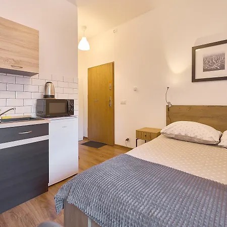 Dworcowa 10d 3* Płock